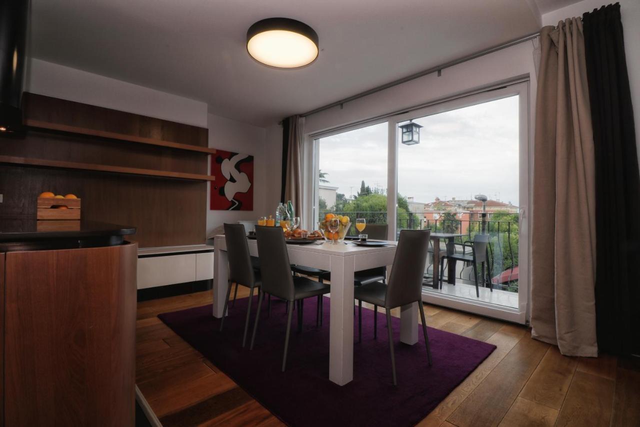Kseni Accommodation Ровінь Екстер'єр фото